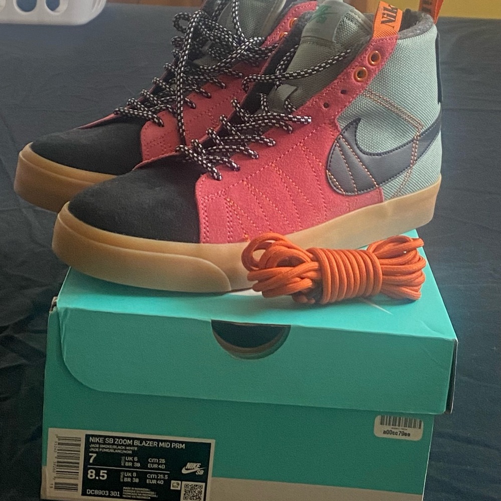 NIKE SB ZOOM BLAZER MID PRM